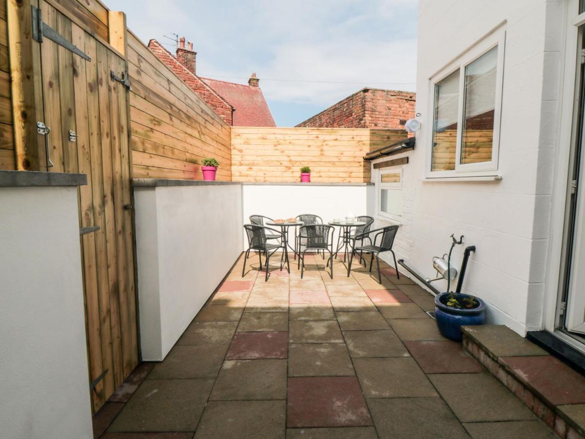 The Robins Villa Filey Exterior photo